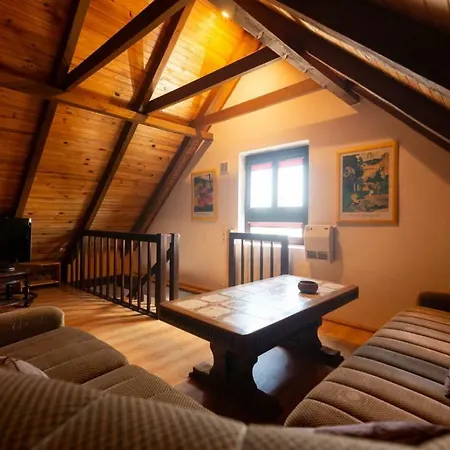 Apartman Apartament Ptasie Gniazdo Okrezna